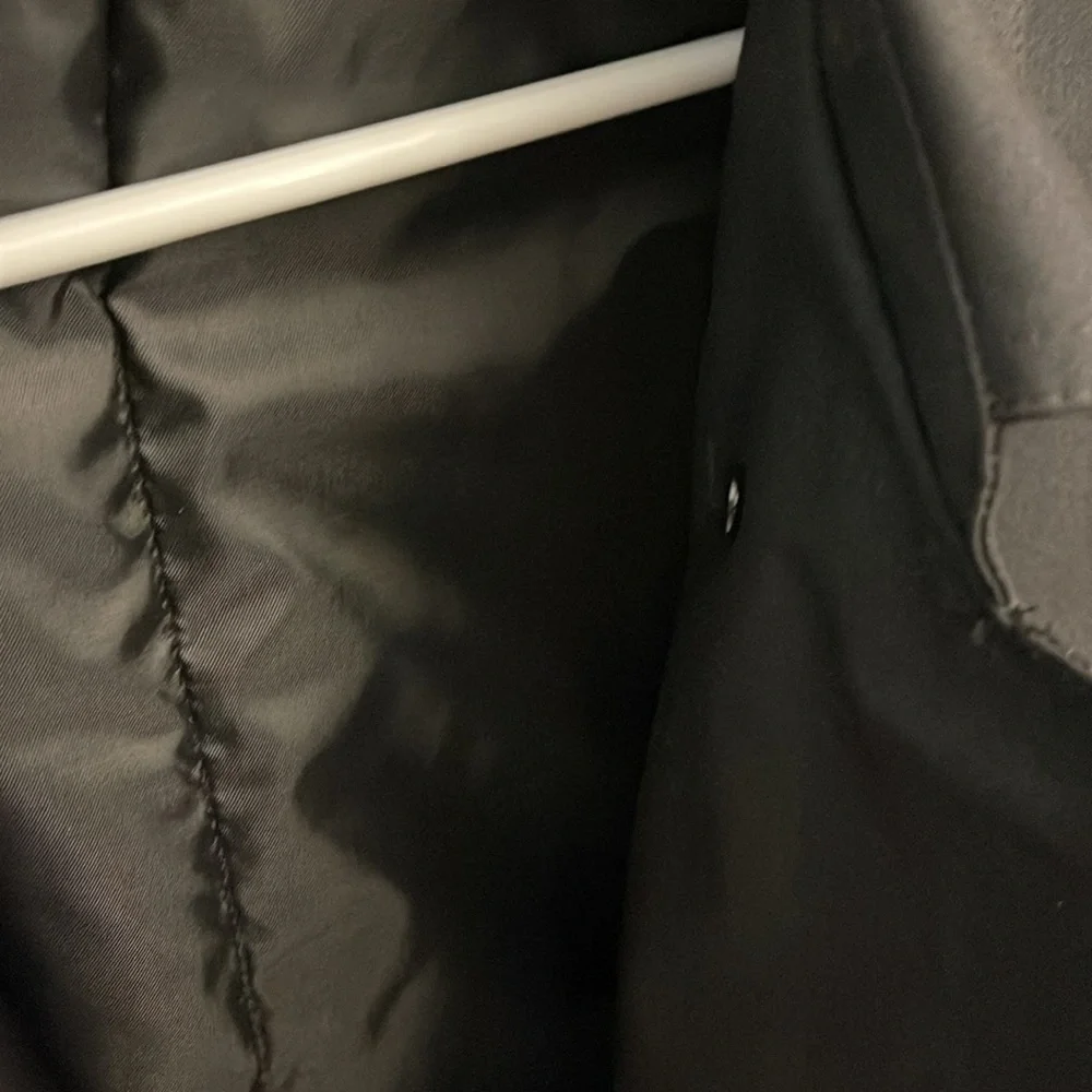 Coat - Picture 13 of 15